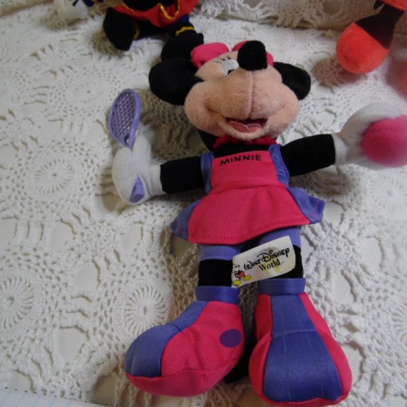 Minie/Mickey mouse figures(274botm) preowned clean good condition - Picture 3 of 10